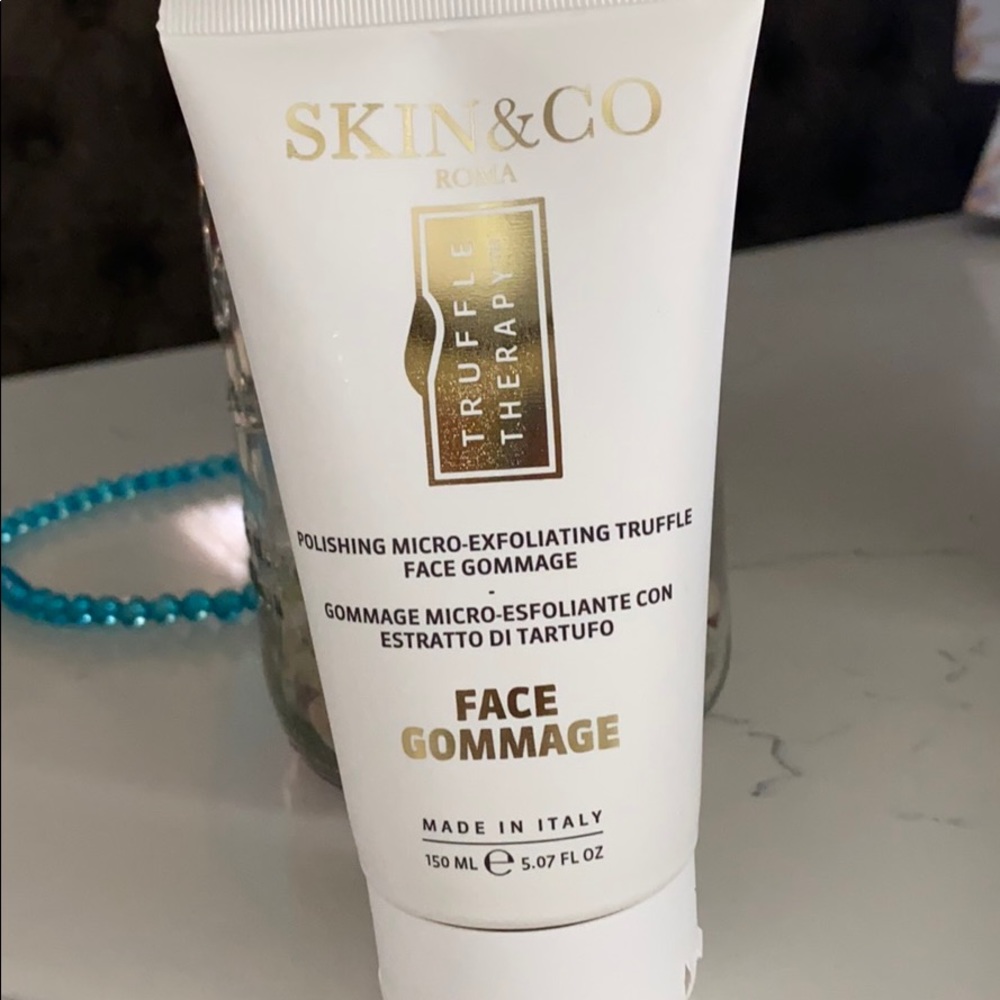 SKIN & CO